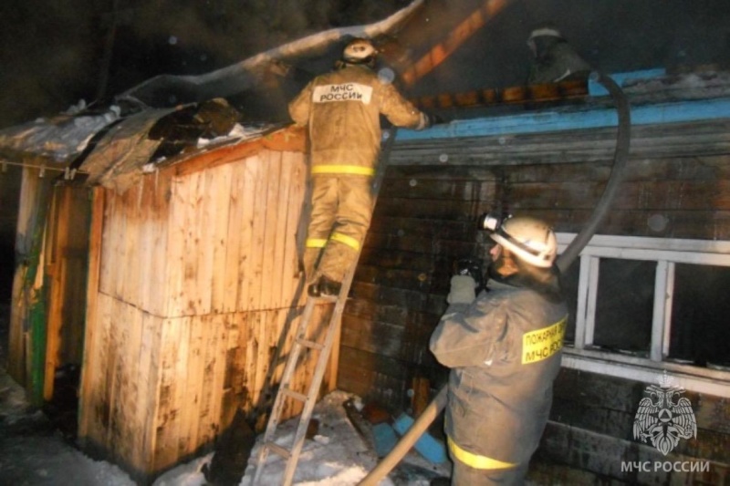 Якутск, Покровск село Тополиное отметились в сводке по пожарам за 8 декабря