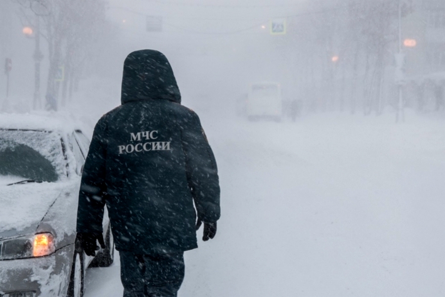 Как вести себя в мороз: Советы МЧС в связи с аномальным похолоданием в Якутии