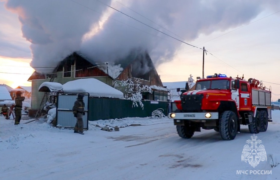 Один человек пострадал и четверо были эвакуированы при пожарах в Якутии
