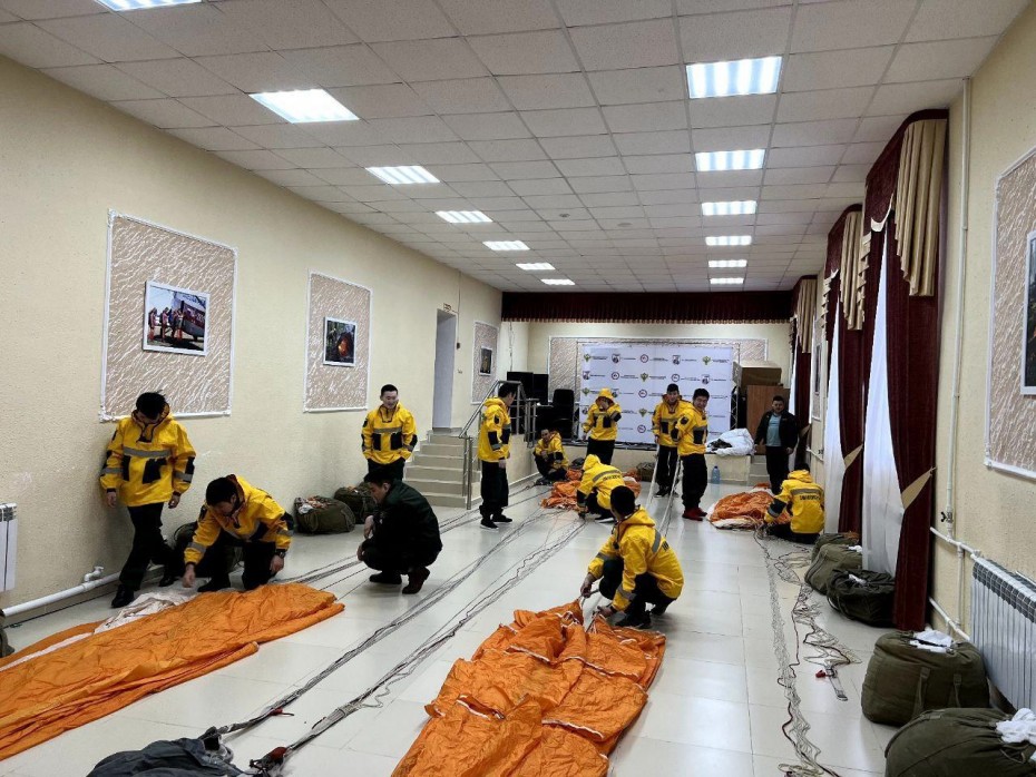 Курсы подготовки парашютистов-пожарных проводятся в учебном центре ГБУ «Авиалесоохрана»
