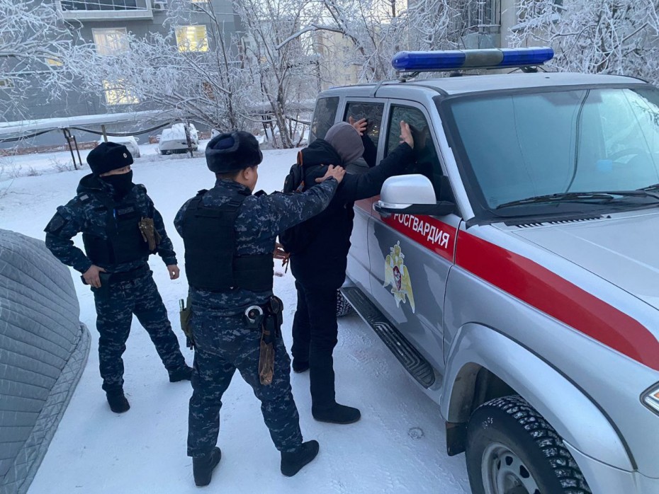 Усть-Янца под кайфом задержали росгвардейцы в Якутске