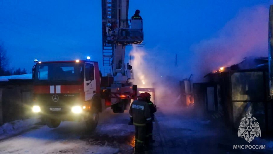 Гаражи и бани: Происшествия с огнем в Якутии