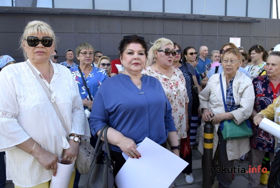 Минвостокразвития ответило жителям 17-го квартала Якутска насчет сноса и расселения