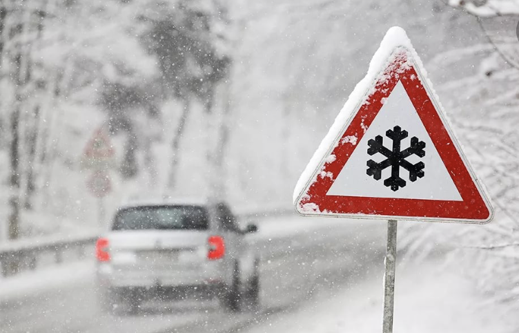 Внимание водителям: В Нерюнгринском и Алданском районах Якутии прогнозируется обильный снегопад