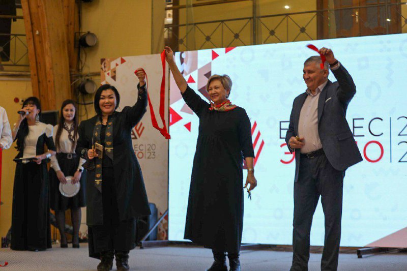 Выставка местных товаропроизводителей «Бизнес-Экспо 2023» открылась в Якутске