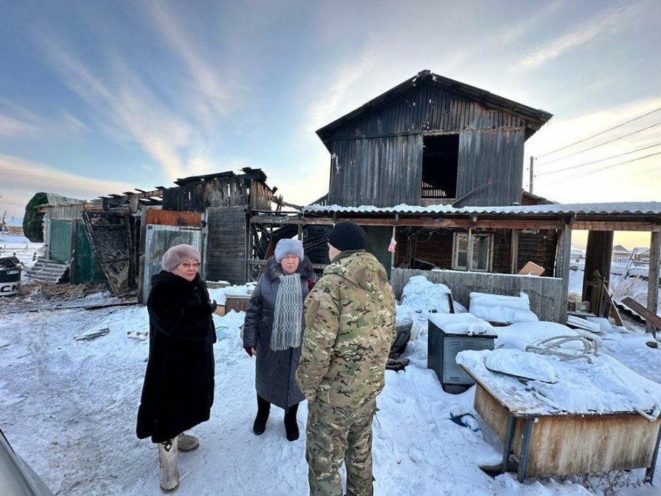 В Якутске сгорел дом участника СВО, многодетная семья осталась без крова