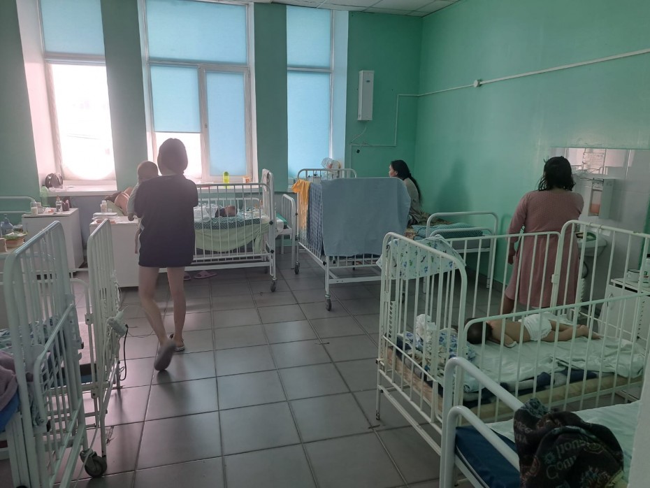 Нехватку койко-мест в детской инфекционной больнице Якутска подтвердила детский омбудсмен в Якутии