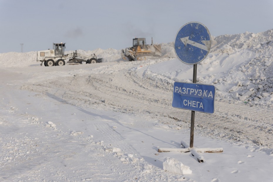 Евгений Григорьев проверил работу городского снежного полигона: снег принимается круглосуточно и бесплатно
