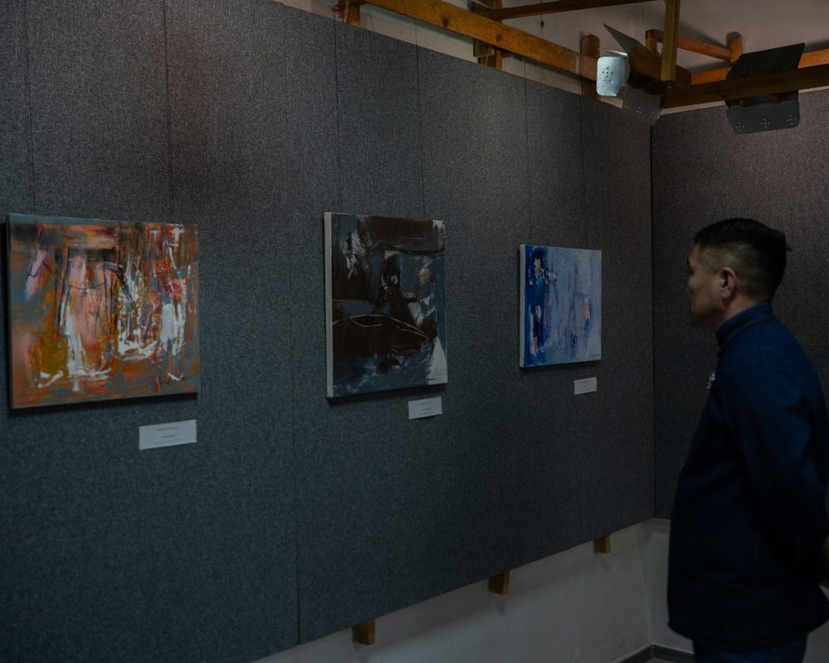 Выставка монгольских художников проводится в Якутске