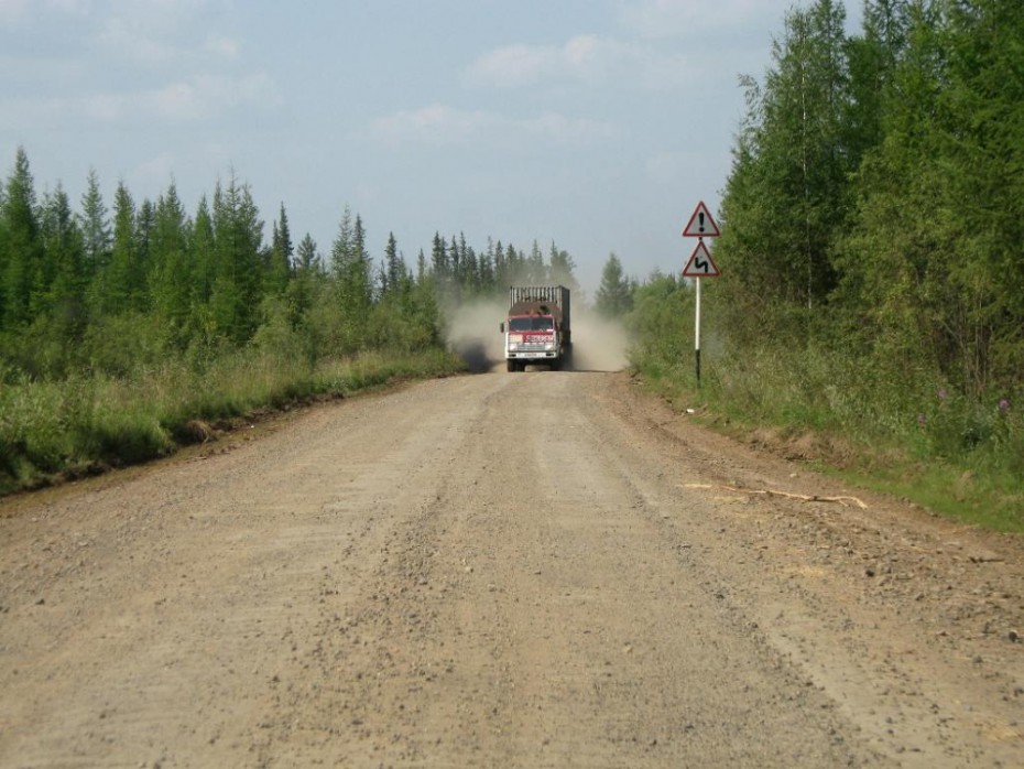 Временное ограничение движения для грузового автотранспорта в Мирнинском районе