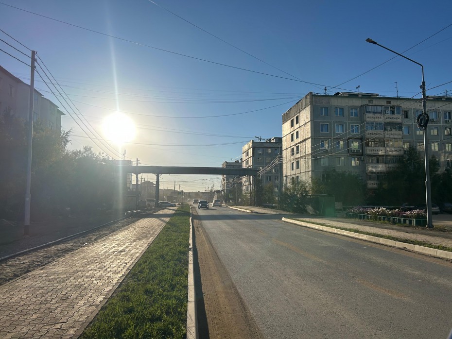 В Якутске завершается асфальтирование улицы Севастопольская