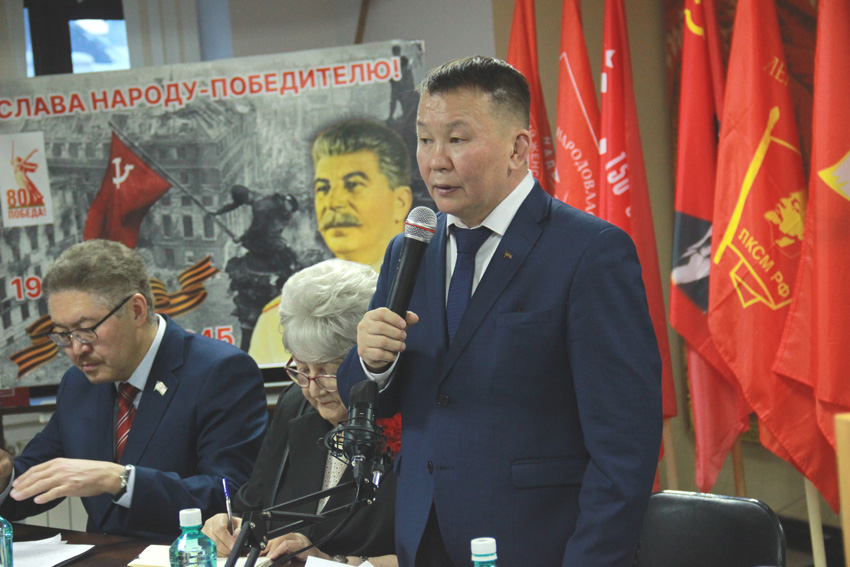Первым секретарем Якутского рескома КПРФ избран Вячеслав Куличкин