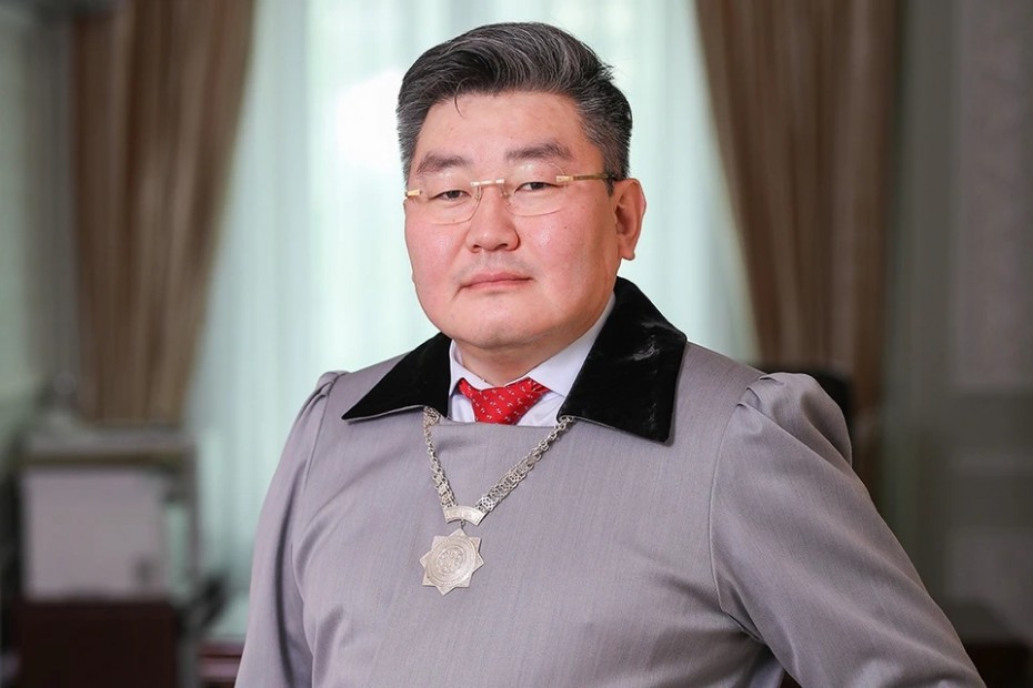 Банкир метит в Ил Тумэн