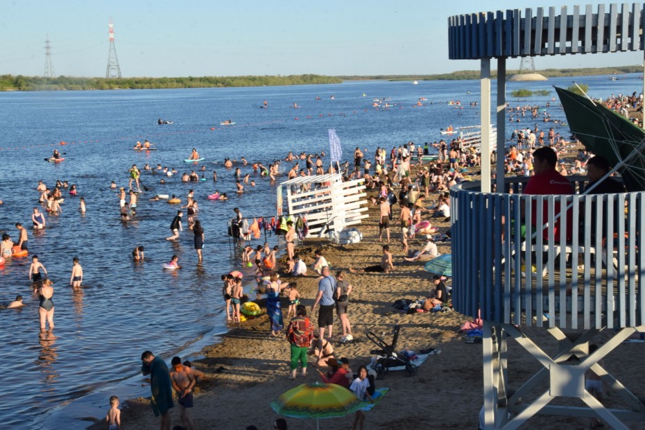 Городской пляж в Якутске: неплохо, но очень тесно