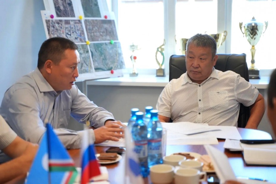 Садовников заявил о намерении усилить полномочия глав на местах